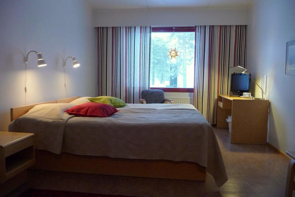 Karemajat Panorama hotel Ylitornio Ruang foto